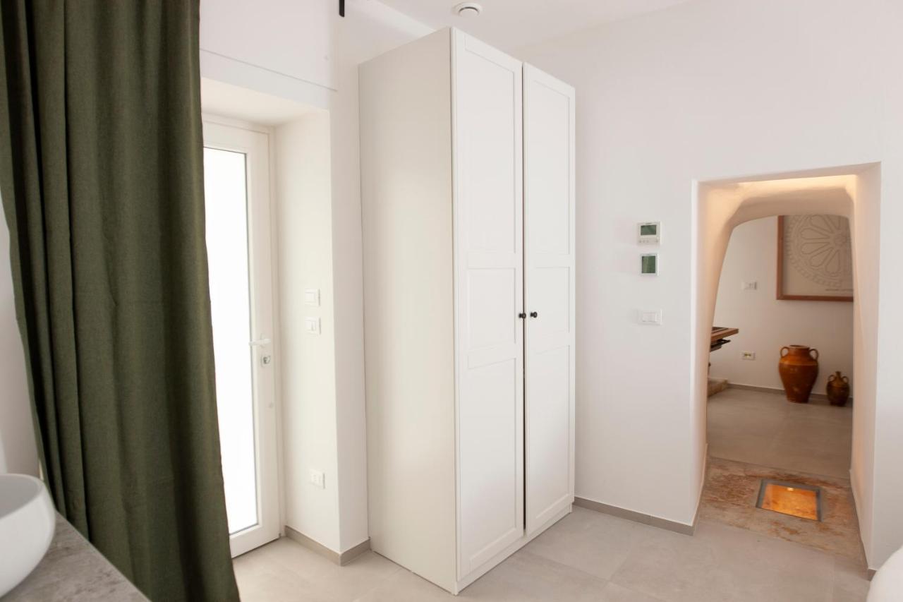 Je T'Aime Luxury Suite And Relax コンヴェルサーノ エクステリア 写真